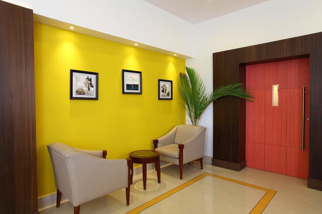 Hotel Luciya Palace Thrissur Экстерьер фото