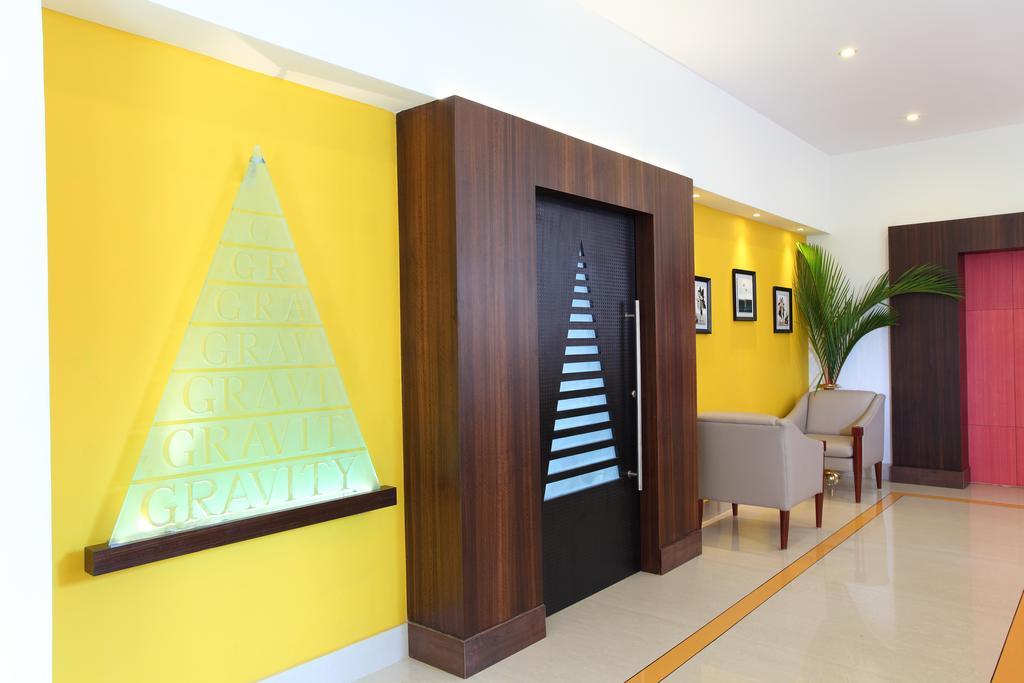 Hotel Luciya Palace Thrissur Экстерьер фото